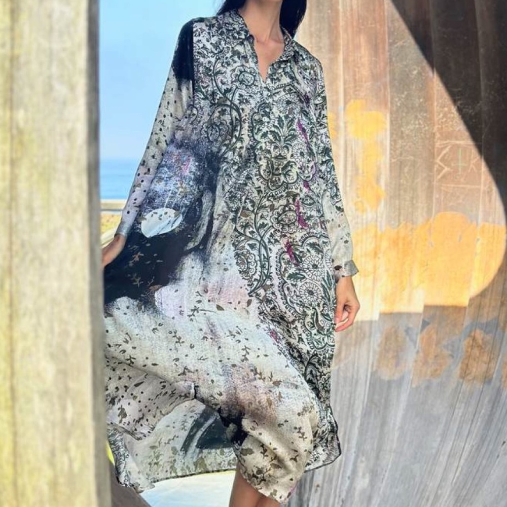 Yavi Collared Long Sleeve Dress